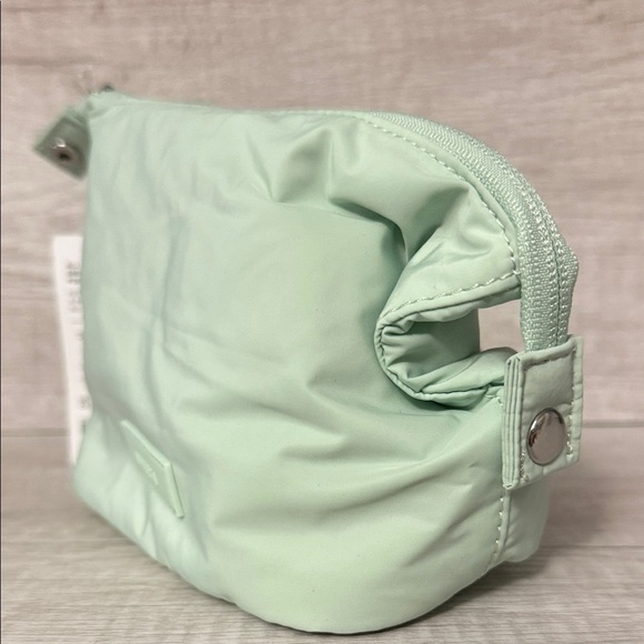 Athleta All About Small Cosmetic Pouch - Picture 4 of 5